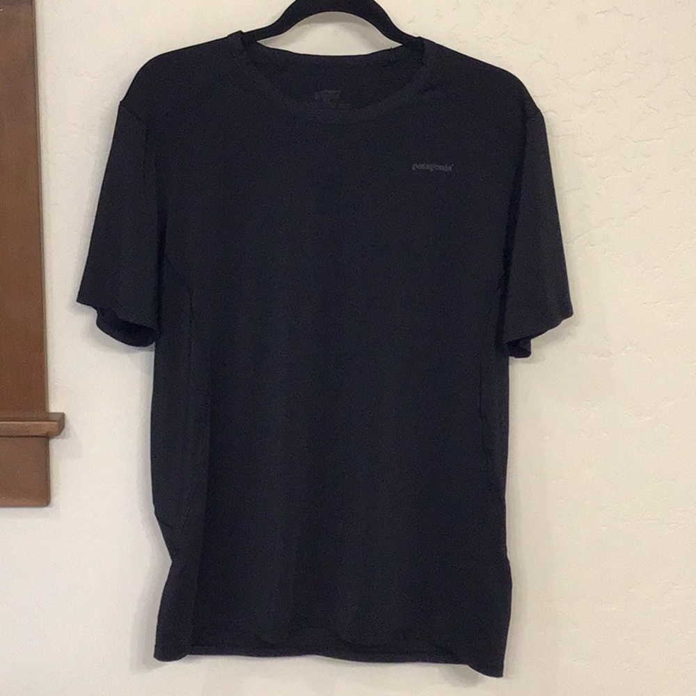 Patagonia technical tee, L
